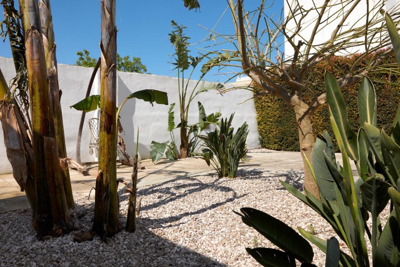 Il Giardino Di Flora Con Piscina Hotel Lecce Kültér fotó