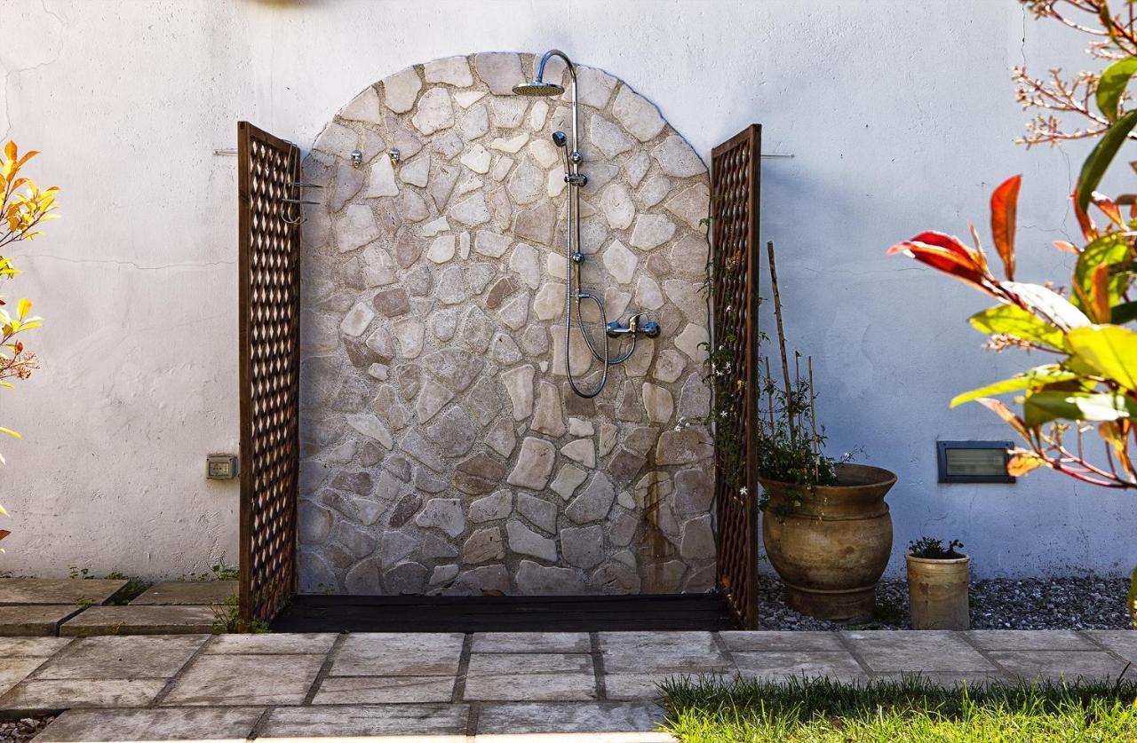 Il Giardino Di Flora Con Piscina Hotel Lecce Kültér fotó