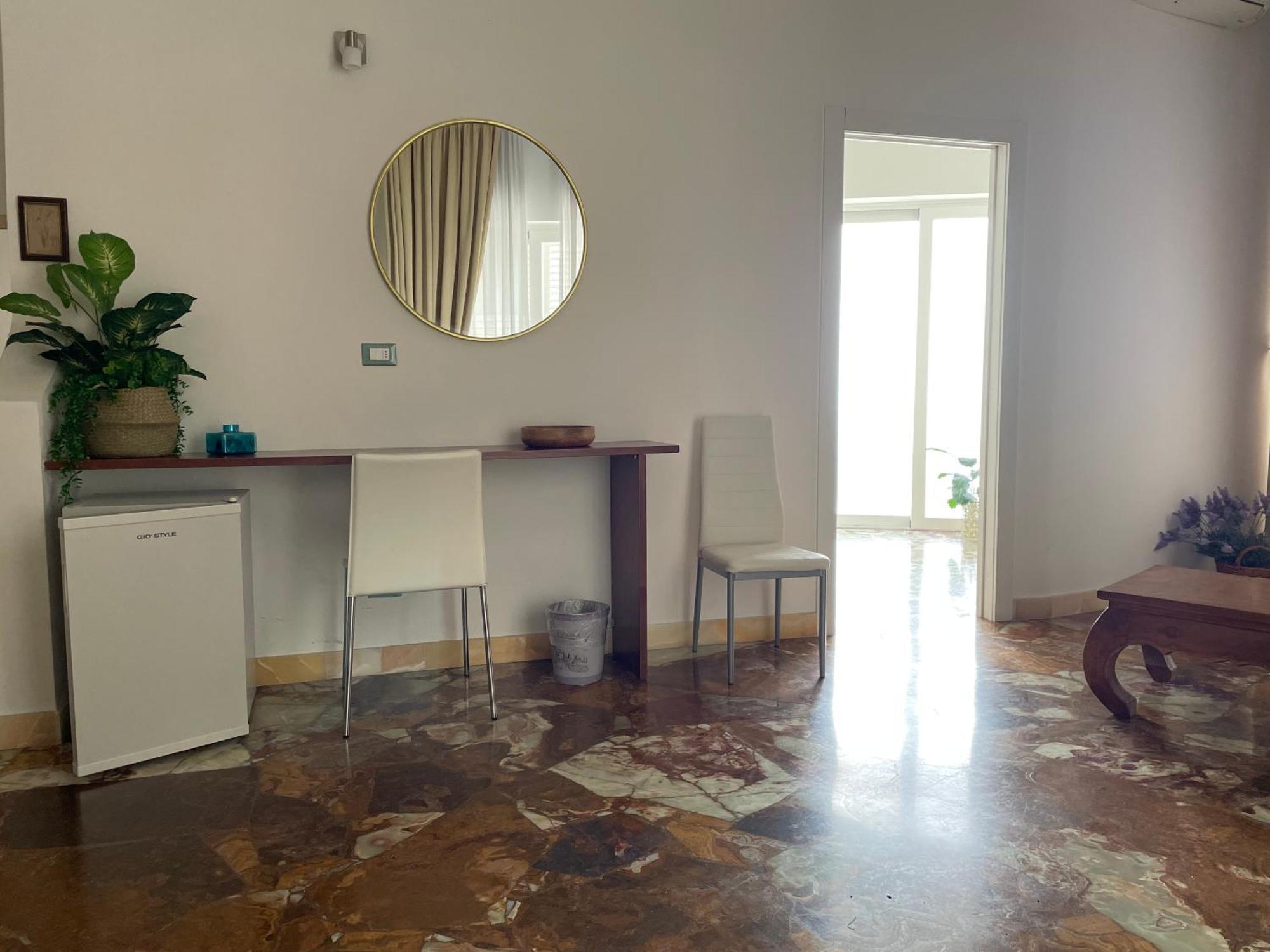 Il Giardino Di Flora Con Piscina Hotel Lecce Kültér fotó