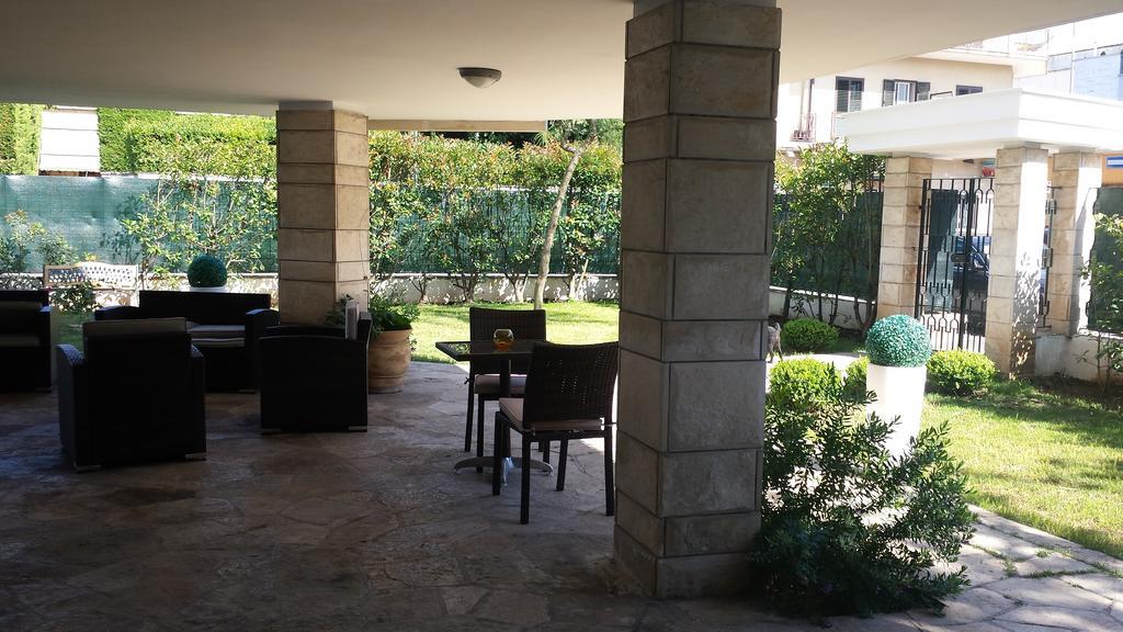 Il Giardino Di Flora Con Piscina Hotel Lecce Kültér fotó