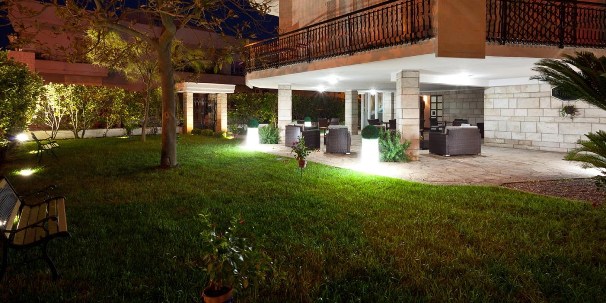 Il Giardino Di Flora Con Piscina Hotel Lecce Kültér fotó