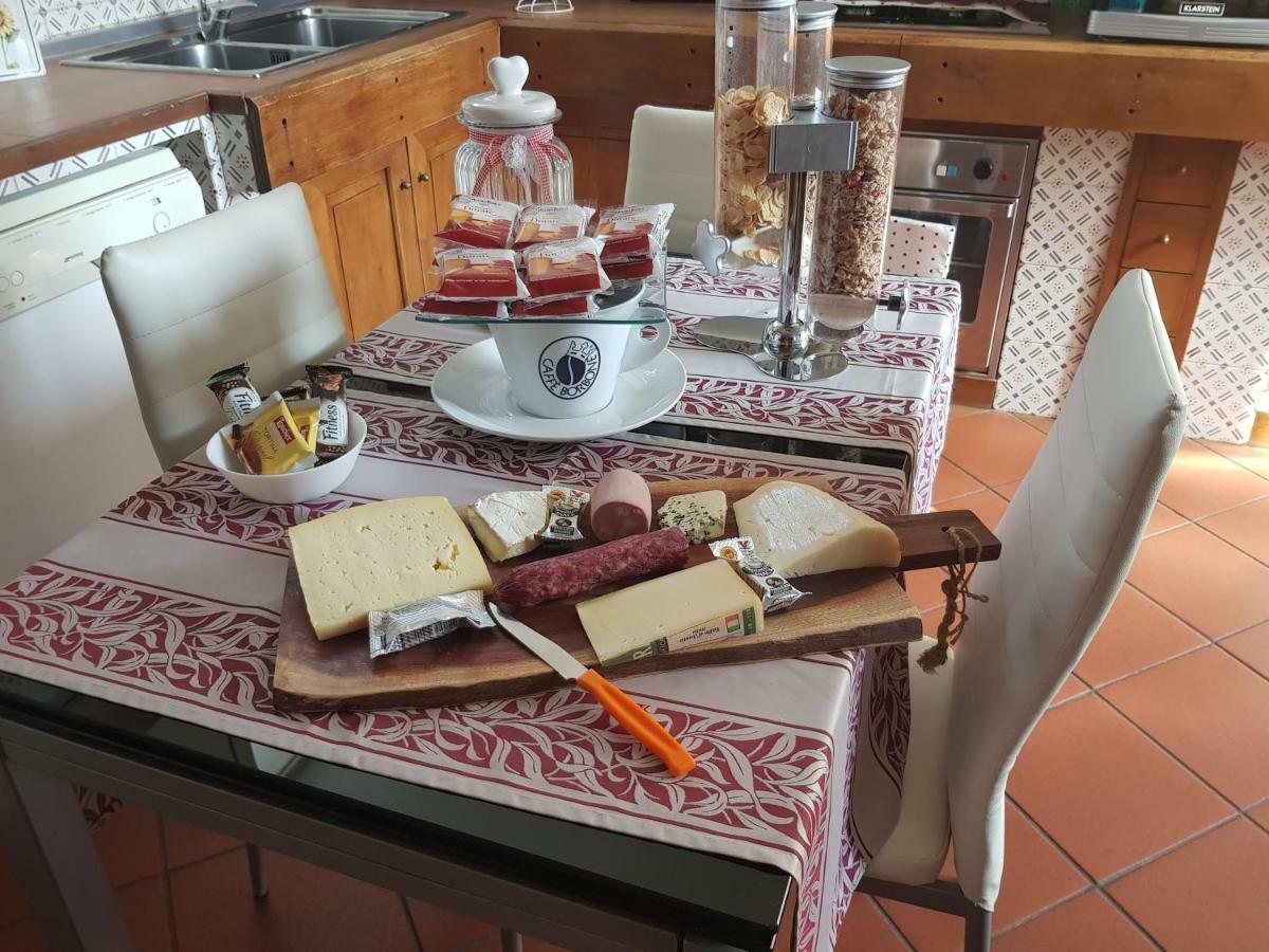 Il Giardino Di Flora Con Piscina Hotel Lecce Kültér fotó